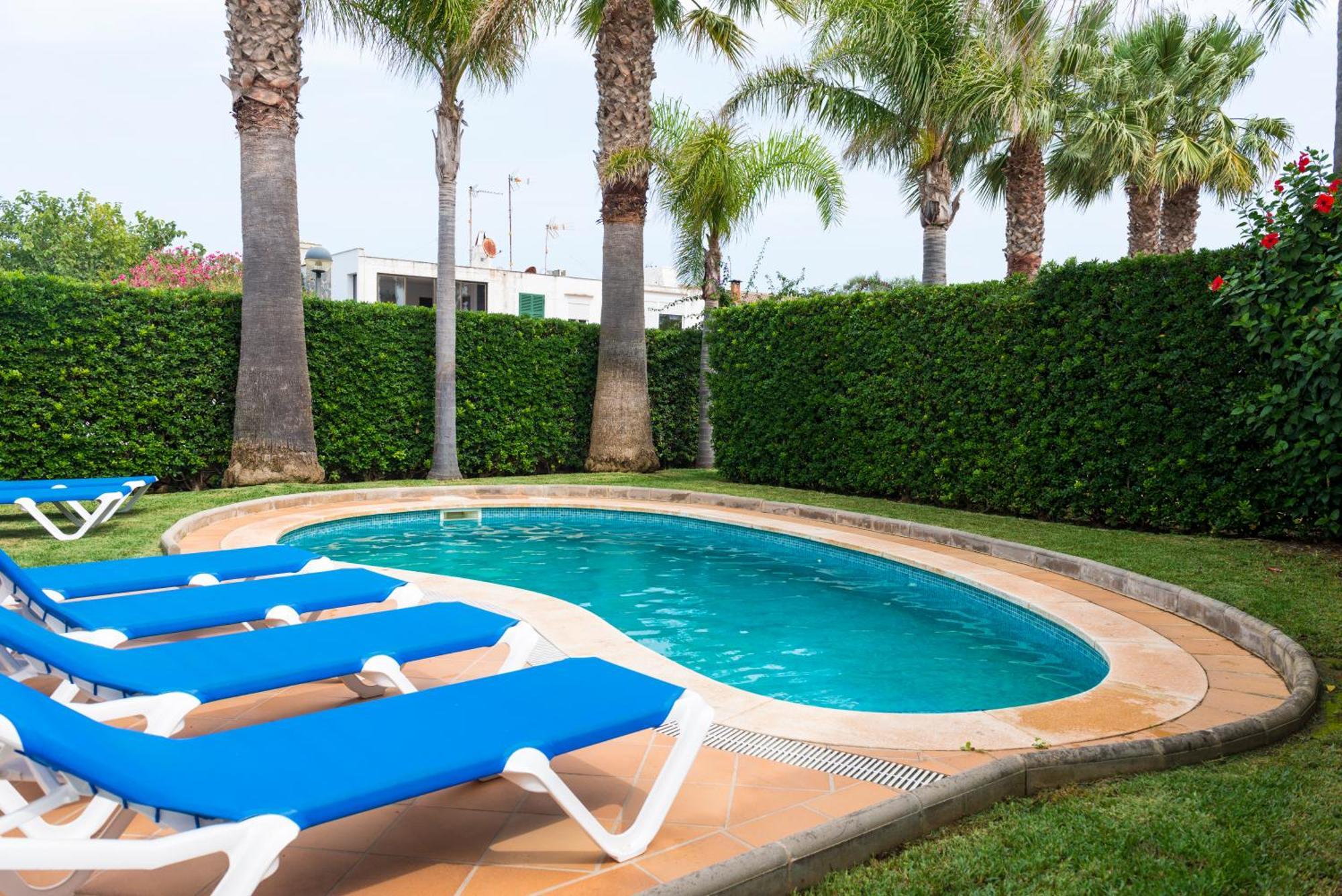 Apartchalet Villas Elvira. Villa A Son Carrio  Bagian luar foto