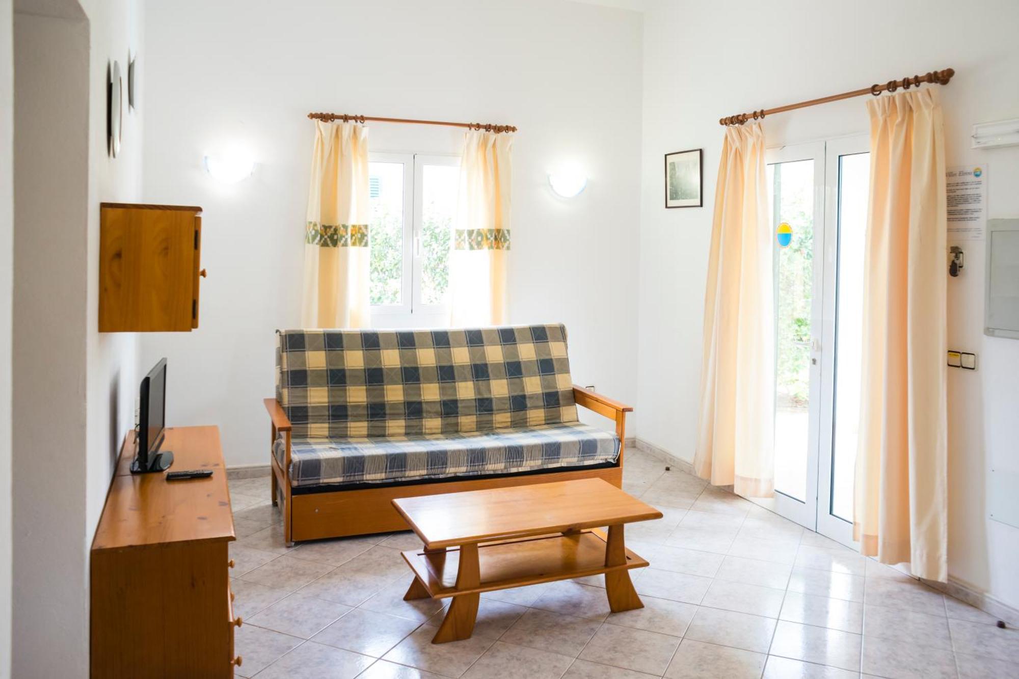 Apartchalet Villas Elvira. Villa A Son Carrio  Bagian luar foto